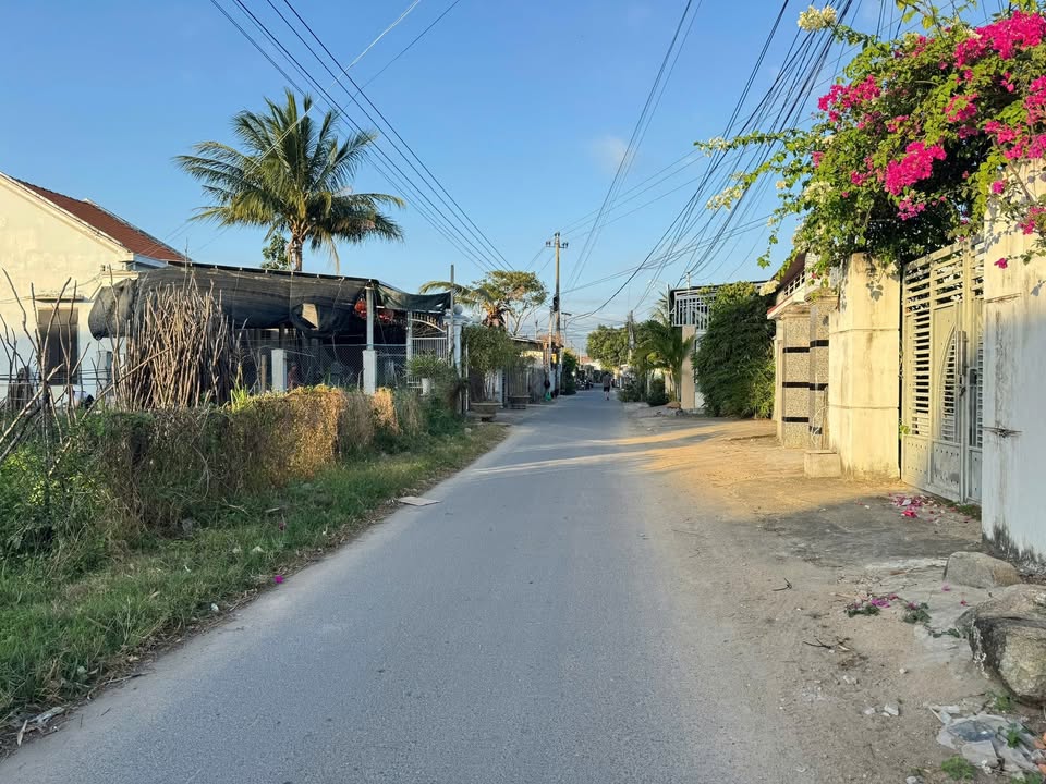 Đất nền Vạn Lương 150m² giá 1.1 tỷ - Sổ đỏ chính chủ xây tự do