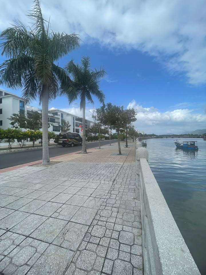 Nhà Mặt Tiền Vạn Hòa, Nha Trang - 125m², Kinh Doanh Đỉnh Cao, Giá 8.5 Tỷ