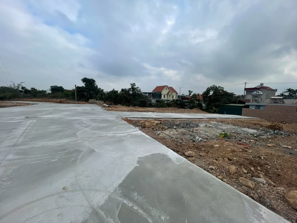 Đất nền Thanh Sơn, Uông Bí 100m² - Sổ đỏ chính chủ, ô tô vào tận nơi!