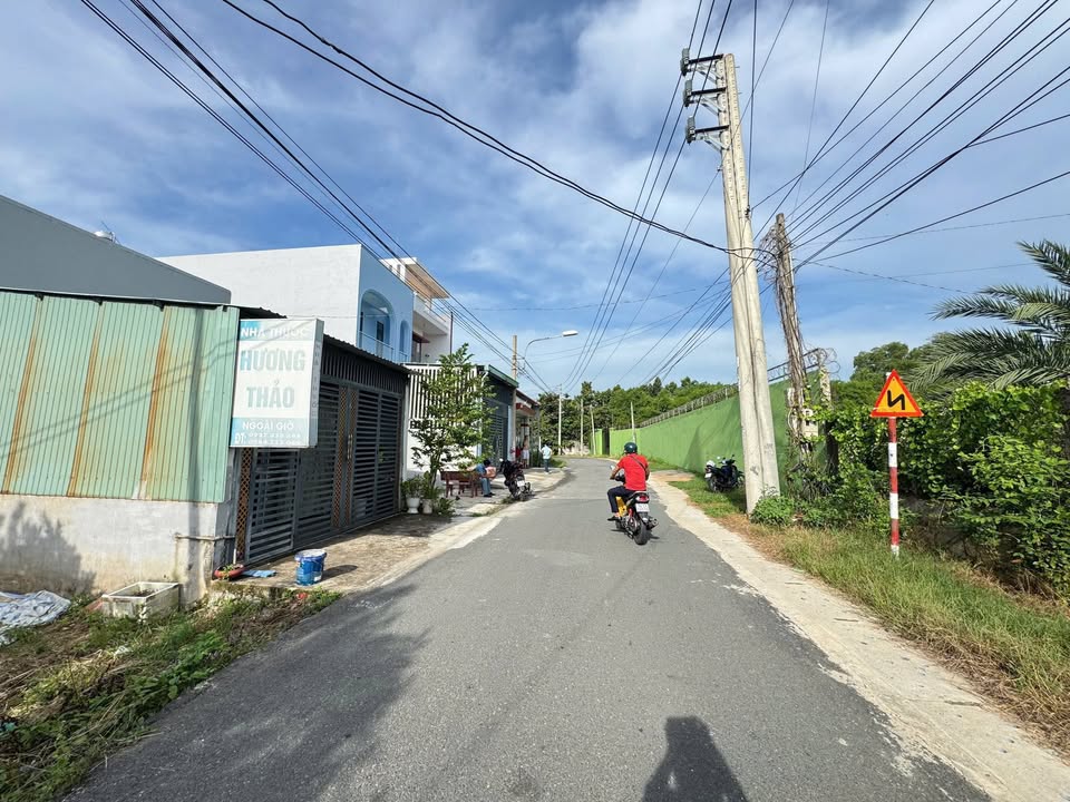 Đất nền Định Hoà, Thủ Dầu Một 145m² - Sổ đỏ chính chủ, giá tốt!