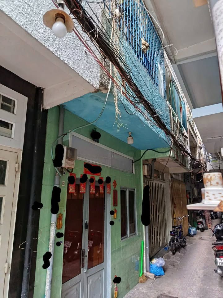 Bán nhà Quận Tân Phú 16m² giá 2.3 tỷ - Giá tốt hiếm có!