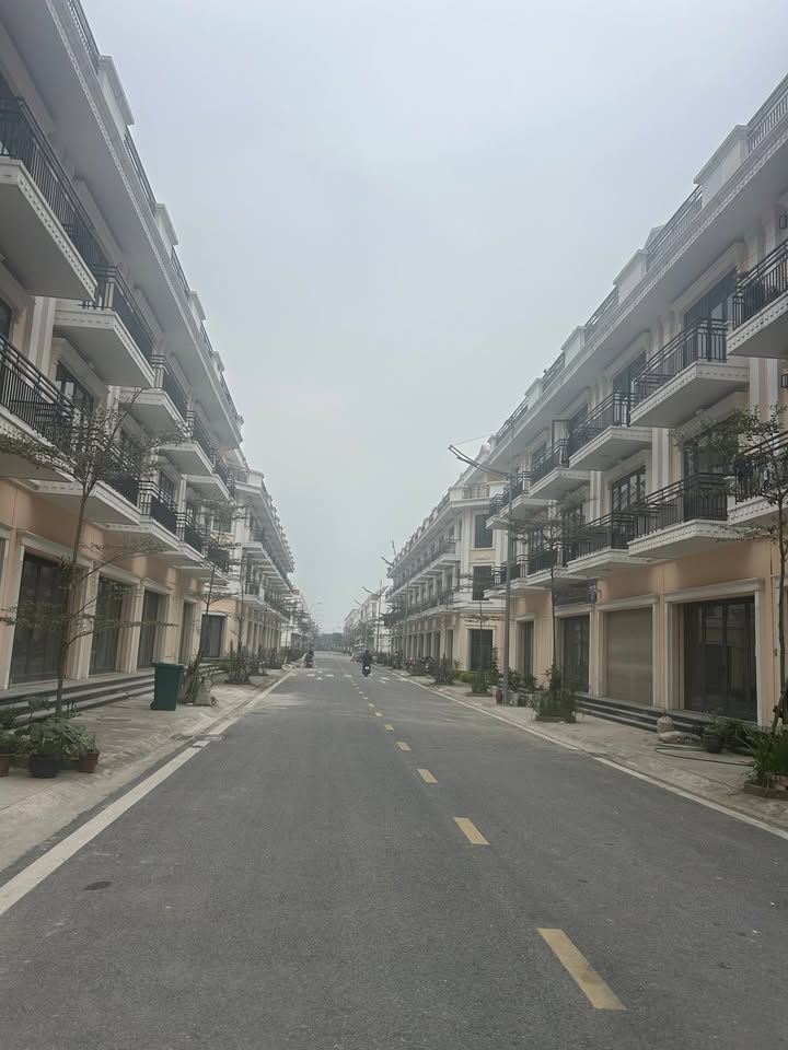 Nhà phố tại Khu đô thị Vietsing Square Từ Sơn 75m² giá 5 tỷ - Sẵn sàng vào ở!