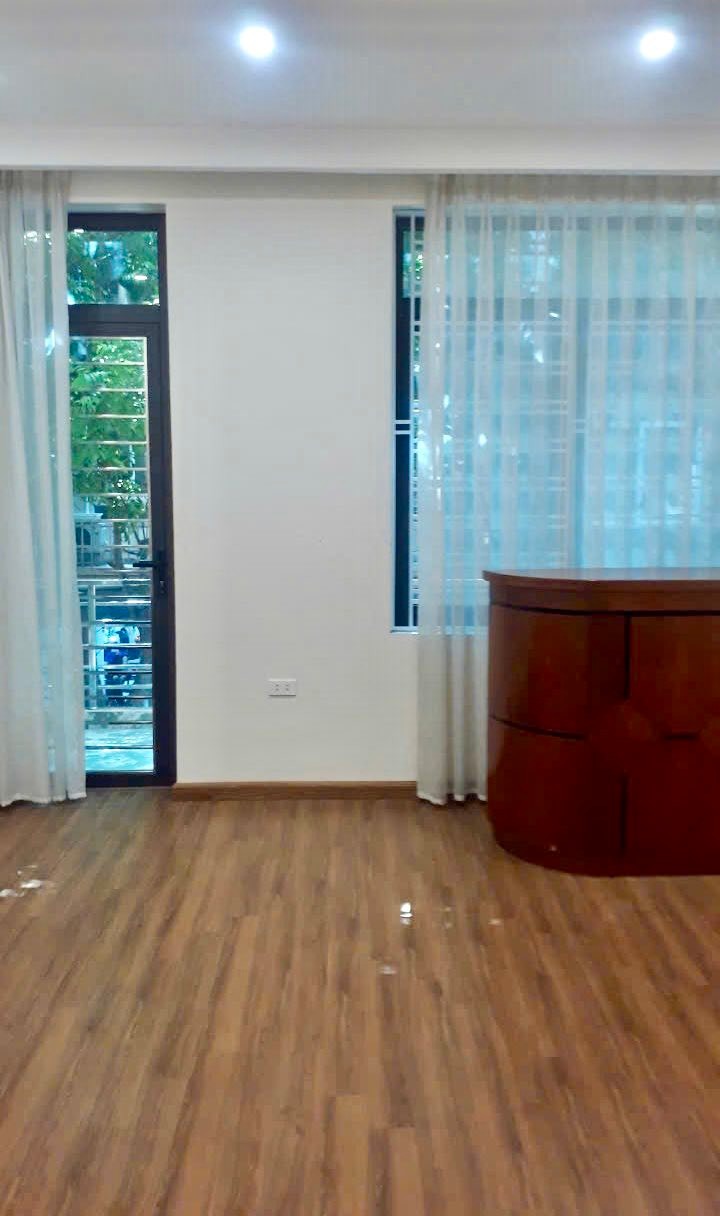 Nhà Liền Kề KĐT Xa La 80m² - Mặt tiền kinh doanh, bàn giao ngay!