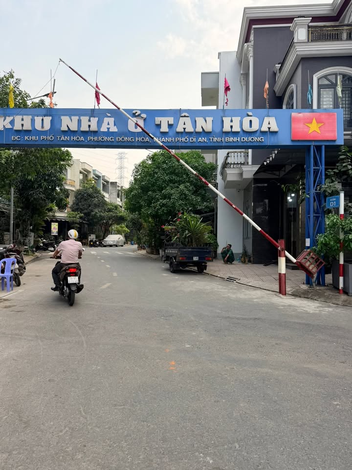 Đất nền Khu nhà ở Tân Hòa Dĩ An 72m² giá 4 tỷ - Sổ đỏ chính chủ!