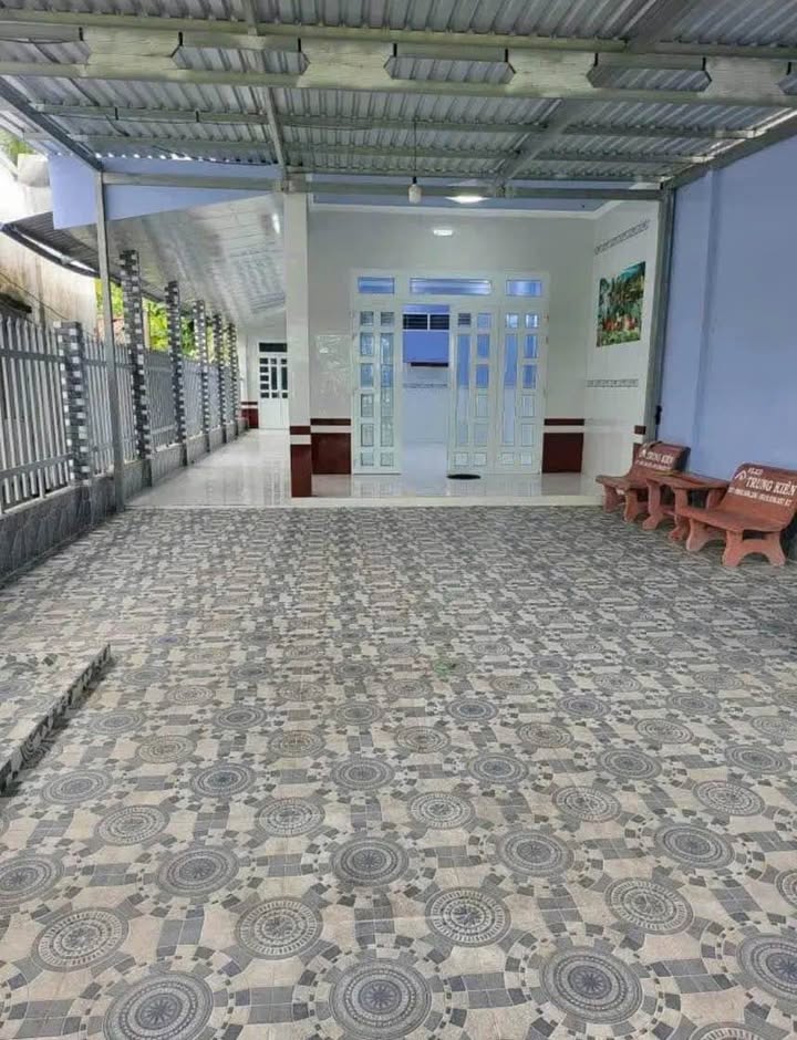 Nhà Riêng Thị Trấn Đại Ngãi 210m² - Ô tô vào tận nhà, giá chỉ 1.15 tỷ!