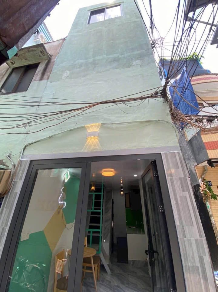 Nhà riêng Quận 11 11.5m² giá 2.45 tỷ - Giá tốt hiếm có!