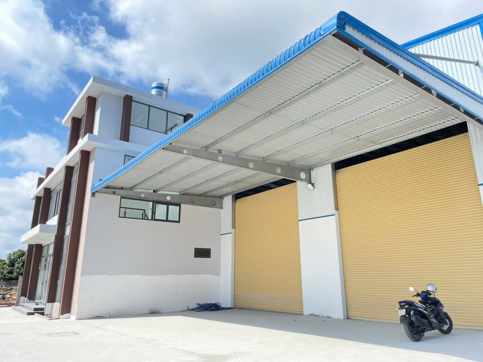 Kho Xưởng KCN Đức Hòa 3000m² - Sẵn sàng hoạt động ngay!