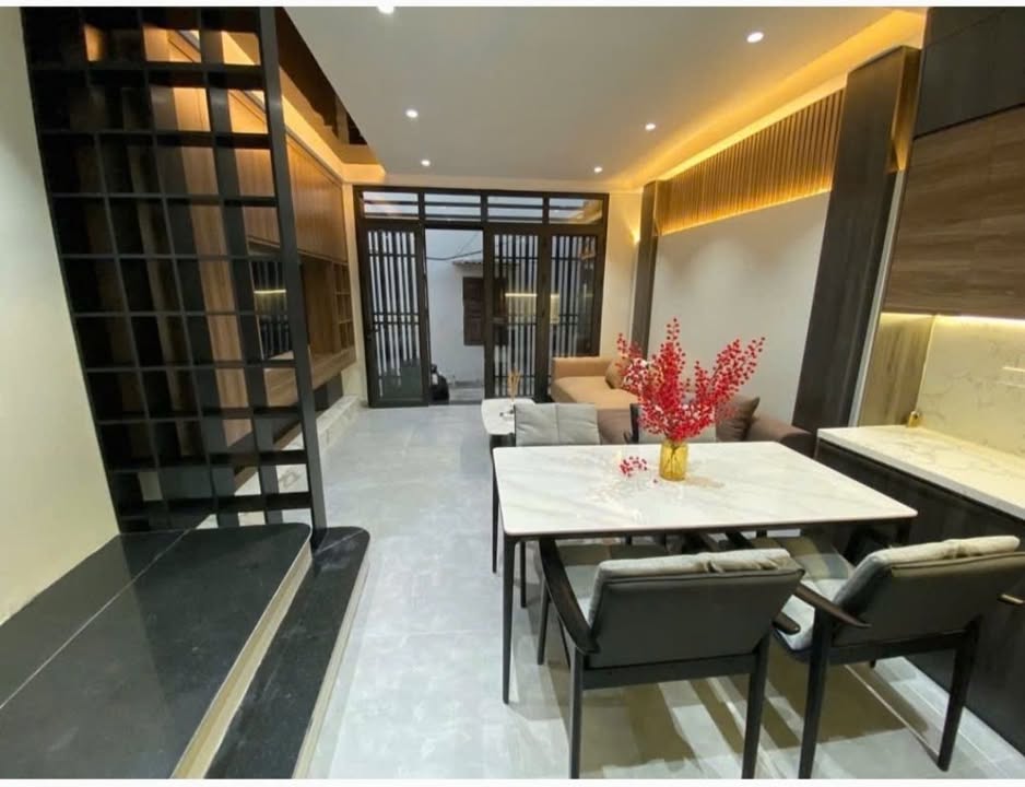 Nhà riêng An Khánh 46m² giá 6 tỷ - Ô tô đỗ cửa, ngõ thông thoáng