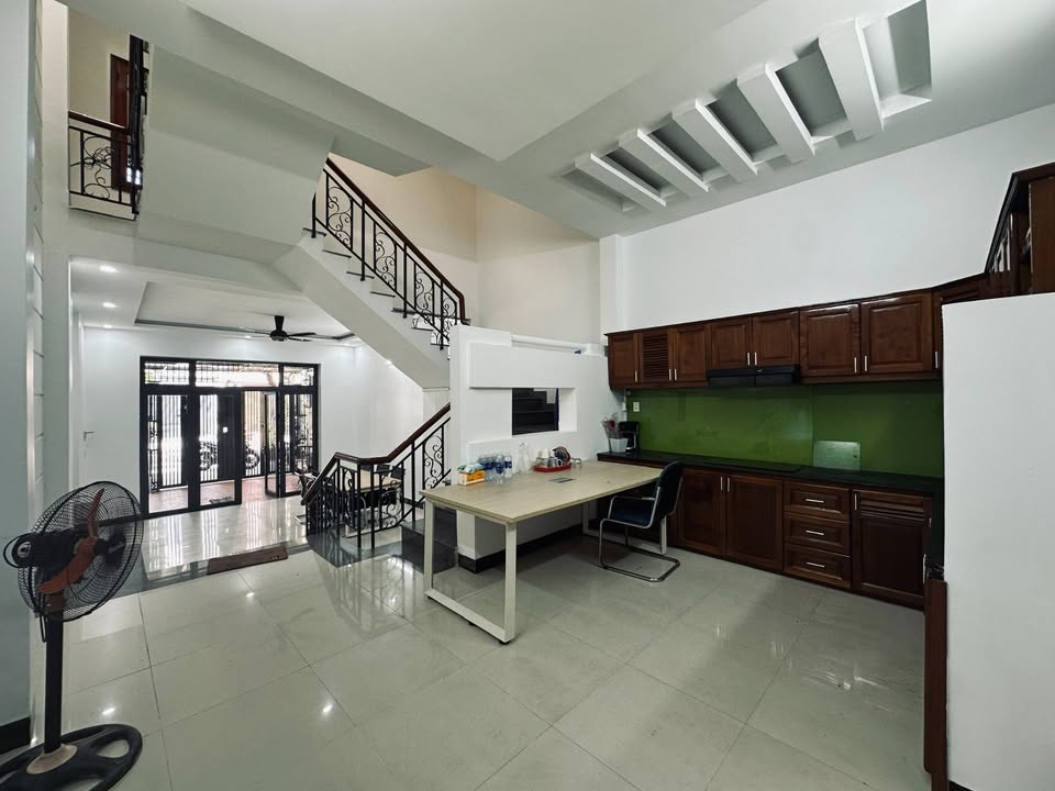 Cho thuê Nhà Nguyên Căn 3 Tầng 100m² - Khu Nam Việt Á, Đà Nẵng