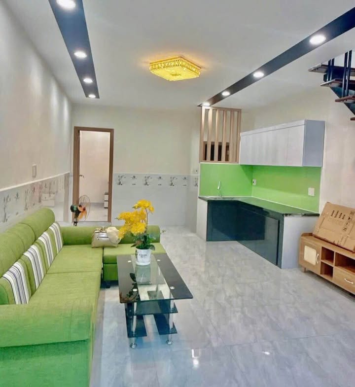 Nhà 2 tầng đường Trường Chinh, 63m² - Sẵn sàng về ở ngay!