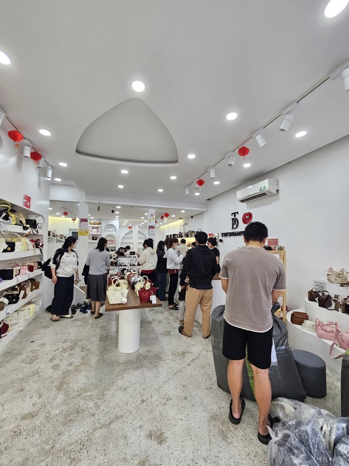 Nhà Phố Phan Châu Trinh, Hải Châu 96m² - Mặt Tiền Kinh Doanh Sầm Uất!