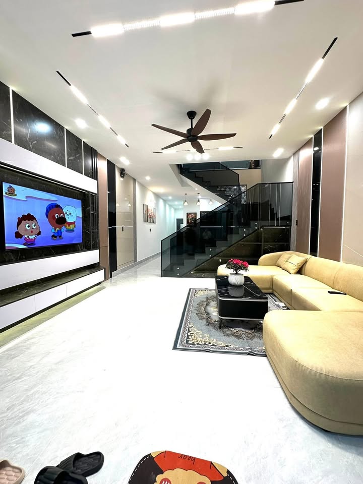 Nhà phố Cẩm Lệ Đà Nẵng 100m² giá 8.4 tỷ - Sẵn sàng ở ngay!