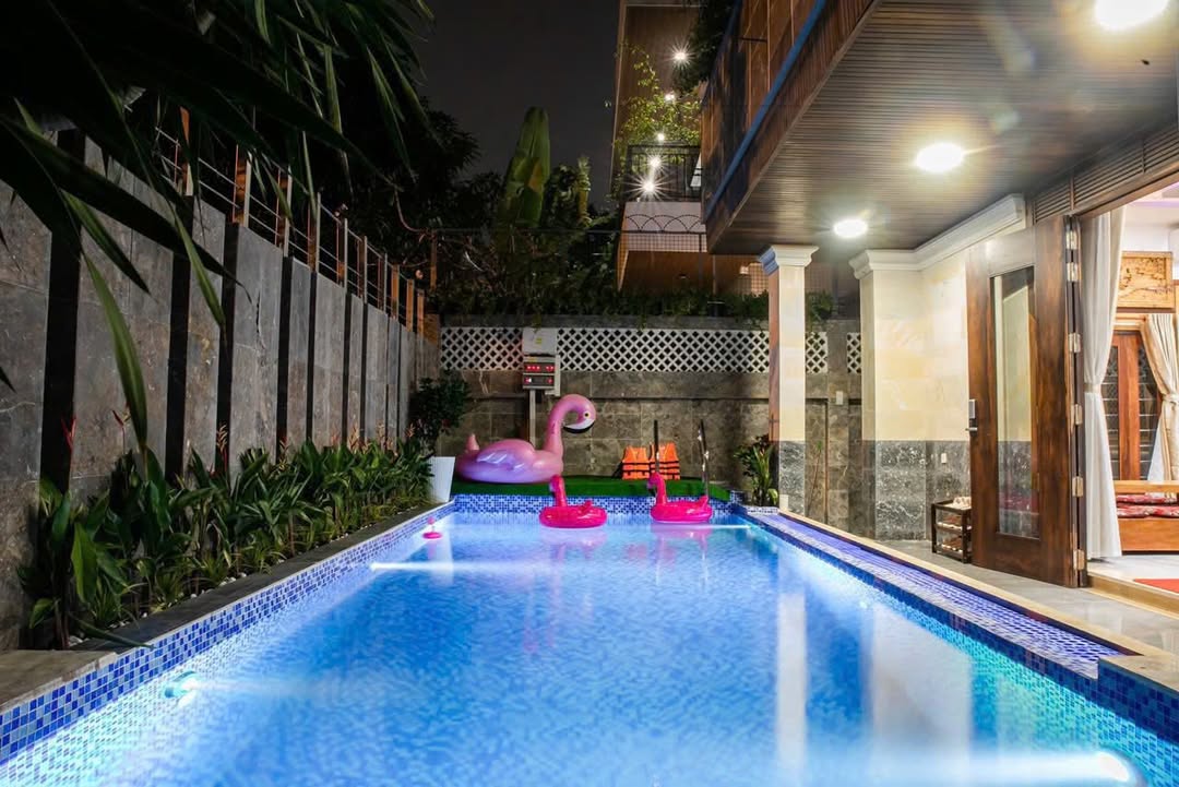 Cho thuê Villa 7PN Hồ Bơi Nam Việt Á, Đà Nẵng - 300m² Sang trọng