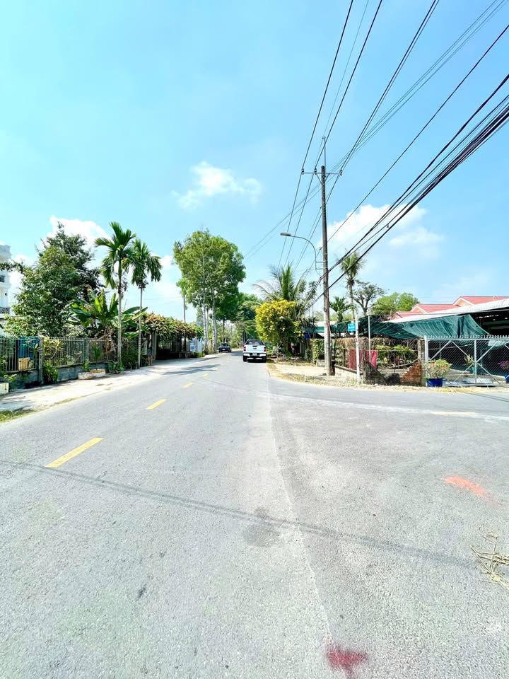 Nhà cấp 4 Nhuận Đức, Củ Chi 565m² giá 4.5 tỷ - Lô góc 2 mặt tiền