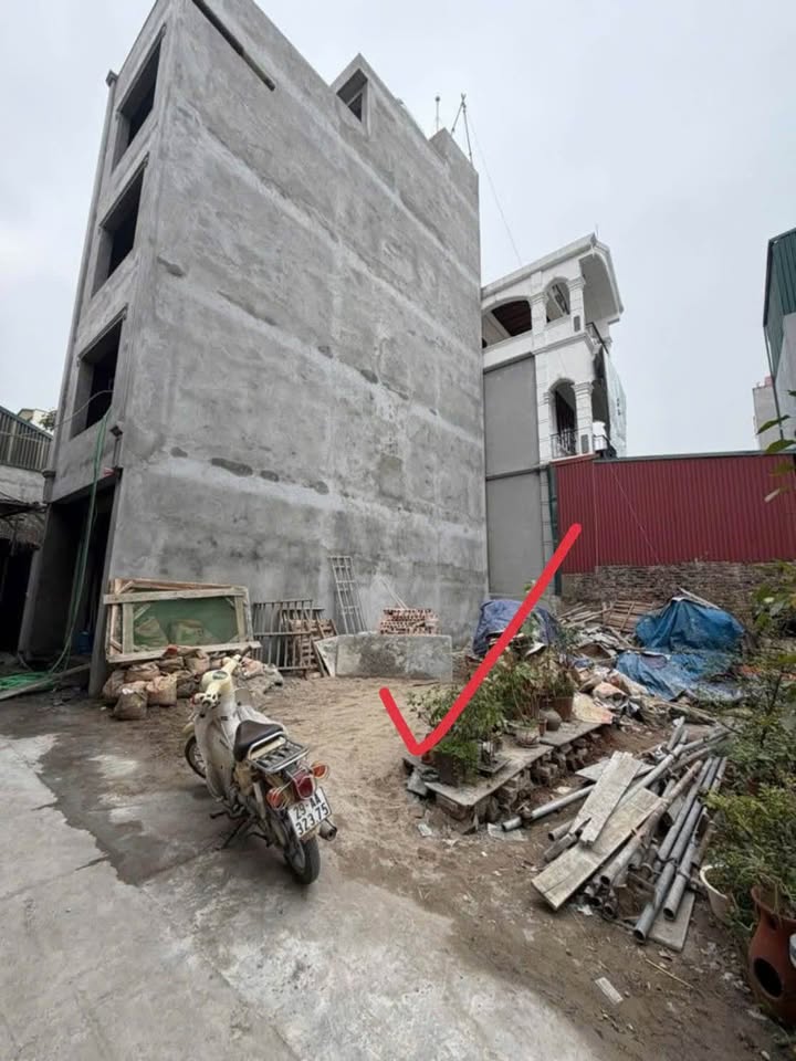 Bán nhà Ngọc Thụy Long Biên 41m² giá 6 tỷ - Ô tô vào tận nhà!