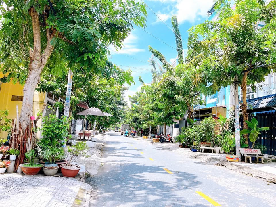 Nhà Phố Tây Thạnh, Tân Phú 144m² - Mặt tiền kinh doanh đắc địa!