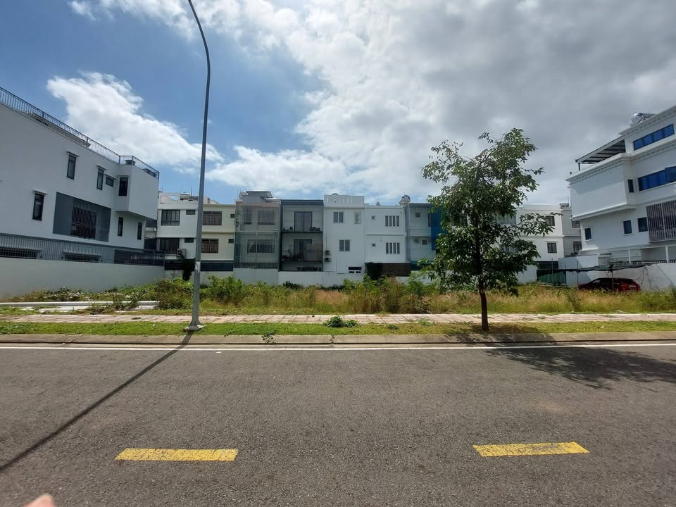 Shophouse đối diện Trung Tâm Thương Mại Mỹ Gia - Nha Trang 150m² giá 8.25 tỷ - Đầu tư sinh lời ngay!