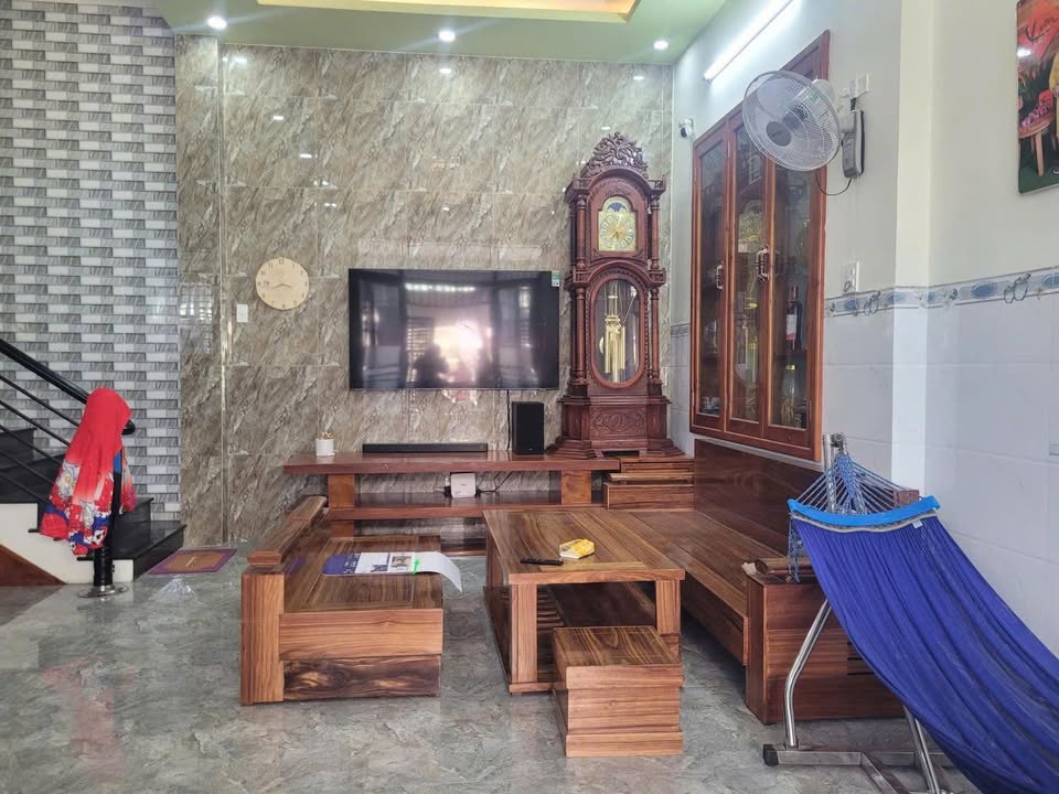 Nhà phố Trần Đại Nghĩa Quy Nhơn 63m² giá hơn 1 tỷ - Ô tô vào tận nhà