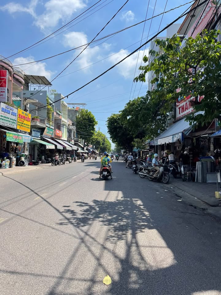 Nhà mặt tiền Nguyễn Thái Học Quy Nhơn 92m² 6.5 tỷ - Vị trí đắc địa!