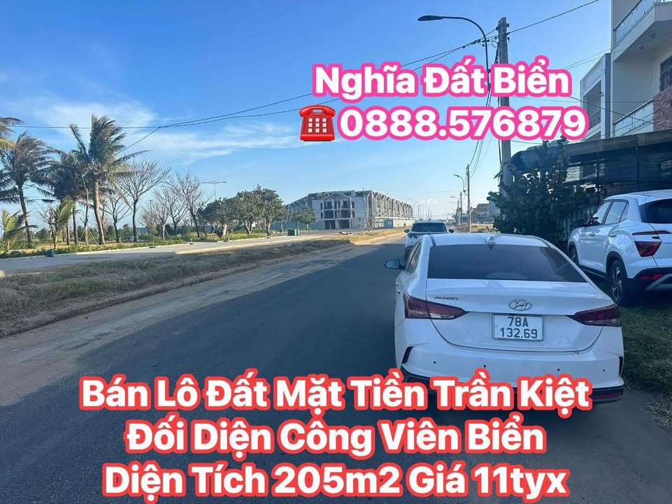 Bán Đất Vườn 205m² Mặt Tiền Biển Phú Yên - Sổ Đỏ Sang Tên Ngay