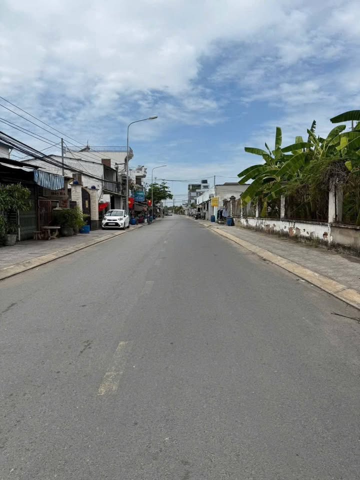 Bán Đất Lái Thiêu Thuận An 110m² Giá 3.8 Tỷ - Sổ Hồng Chính Chủ