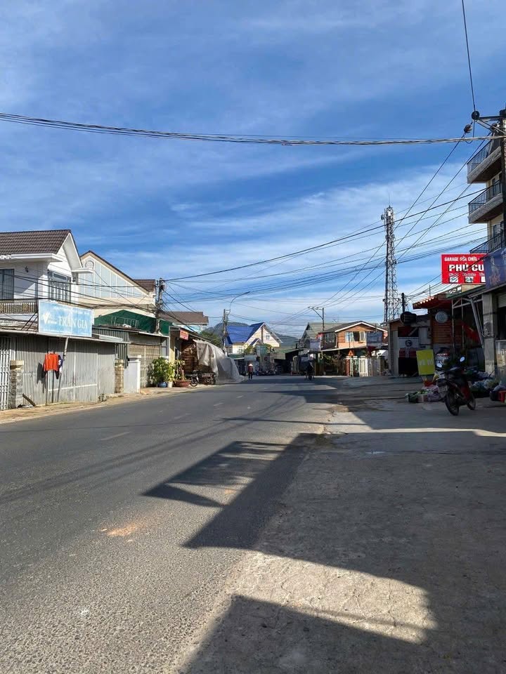 Nhà 2 mặt tiền Hồ Xuân Hương, Đà Lạt 110m² - Mặt tiền kinh doanh