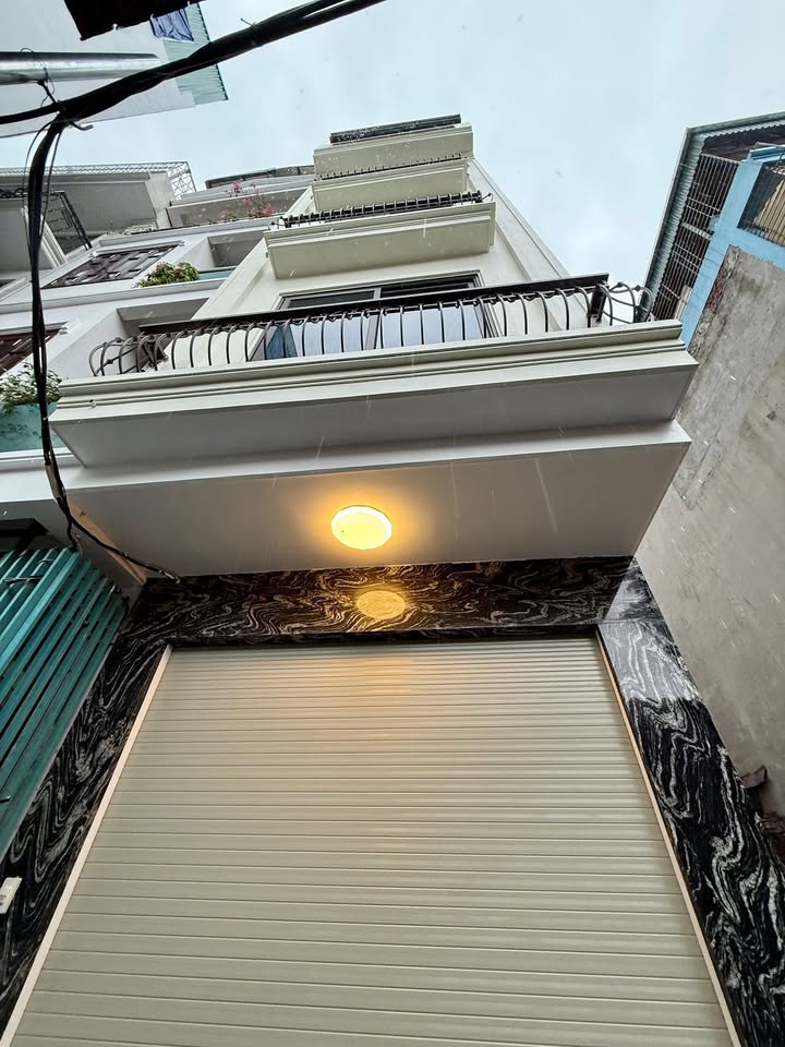 Nhà Thanh Am Long Biên 50m² 5 tầng - Sẵn sàng ở ngay, hơn 7 tỷ