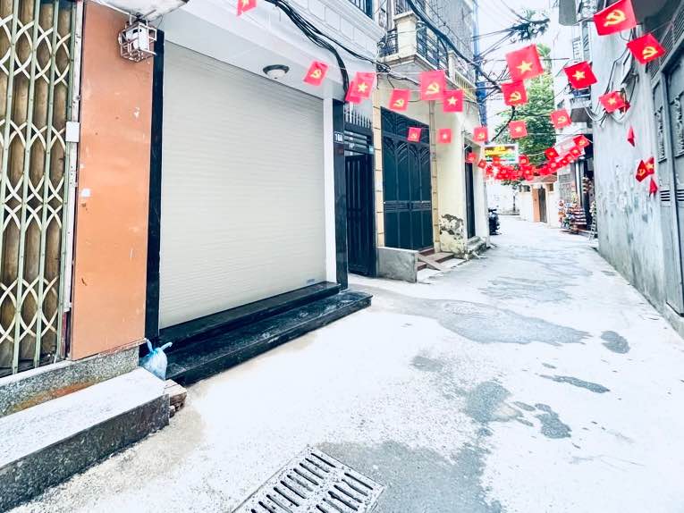 Nhà phố Nguyễn Phong Sắc 46m² giá 12 tỷ - Mặt tiền kinh doanh đỉnh!