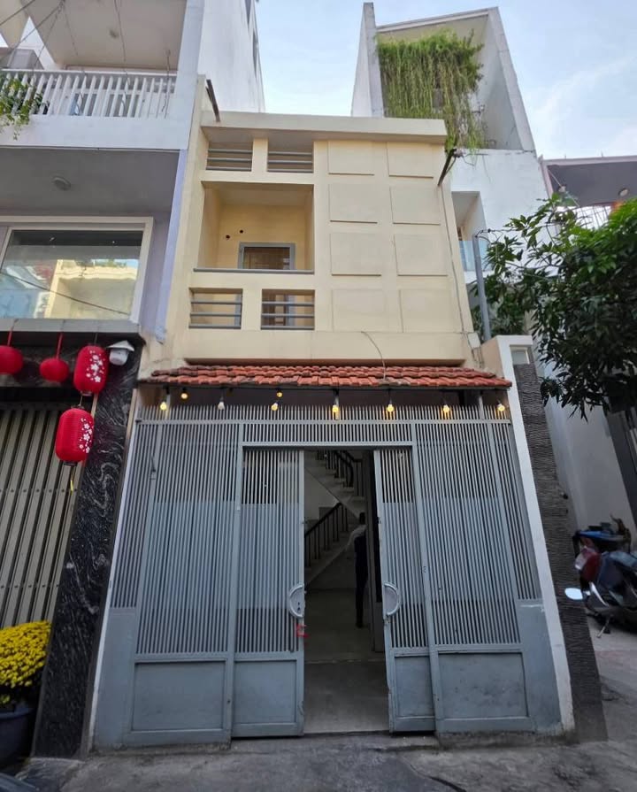 Nhà riêng Hẻm 89 Nguyễn Hồng Đào Tân Bình 31m² - Ô tô vào tận nhà!