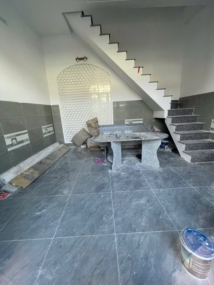 Nhà nguyên căn cho thuê tại Trần Hưng Đạo, 30m² - Nhà mới xây, giá chỉ 4 triệu!