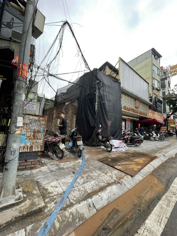 Nhà phố Nguyễn Trãi 173m² 51 tỷ - Mặt tiền kinh doanh sầm uất