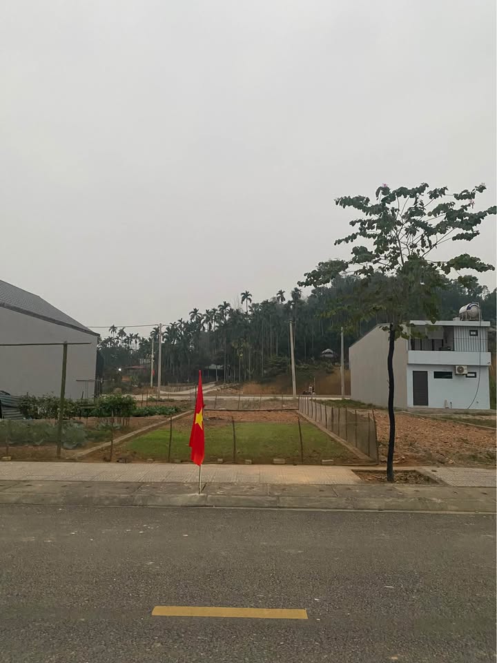 Đất Tái Định Cư Giới Phiên - Yên Bái: 120m² Hướng Đông Nam, Giá Đầu Tư F0