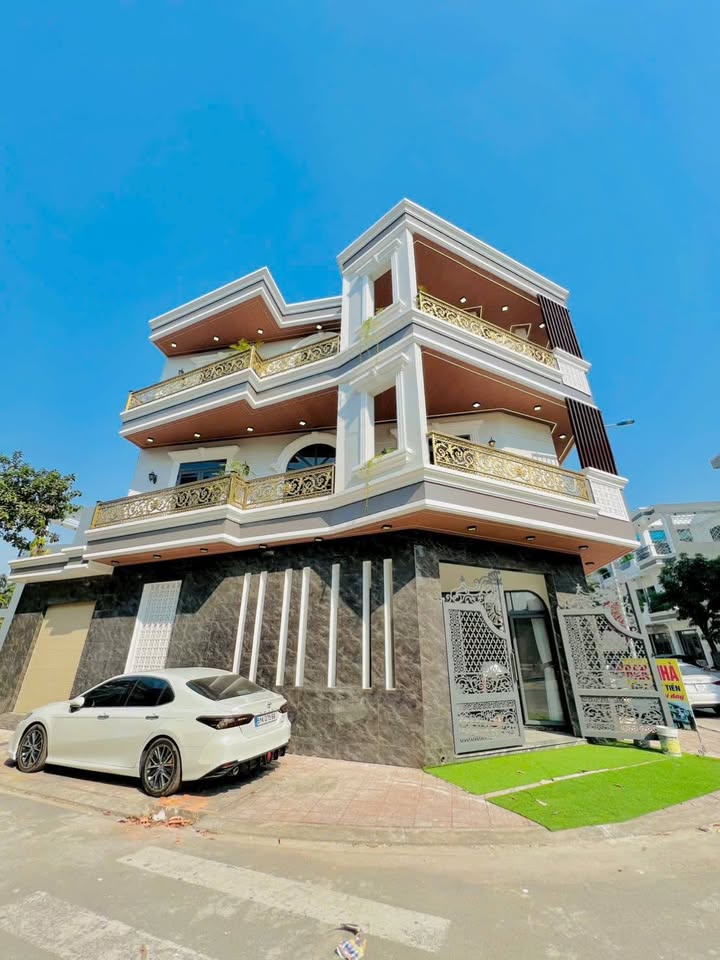 Nhà 2 lầu lô góc An Phú 101m² giá 7,9 tỷ - Full nội thất, vào ở ngay!