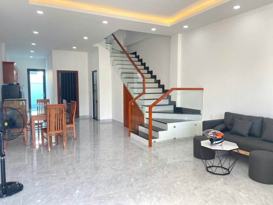 Nhà phố Sun Casa Central 3PN giá 12.5 triệu - Full nội thất cao cấp!