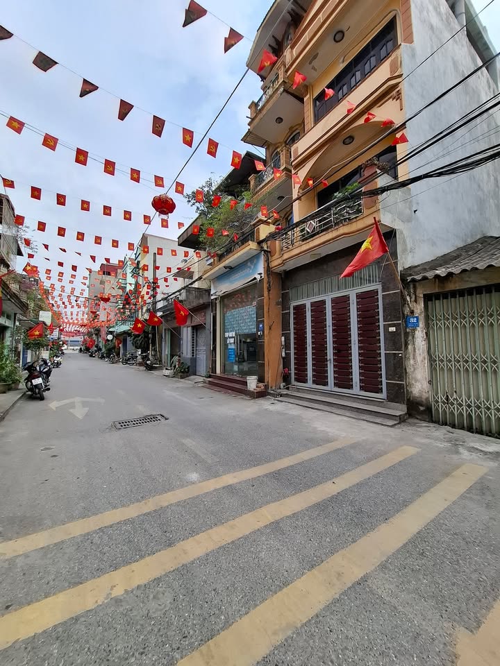 Nhà riêng Ngọc Hồi, Thanh Trì giá 6.5 triệu - Ô tô dừng đỗ