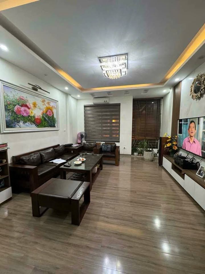 Nhà Riêng Ngõ 168 Nguyễn Xiển, Thanh Xuân - 50m², Sẵn sàng ở ngay!