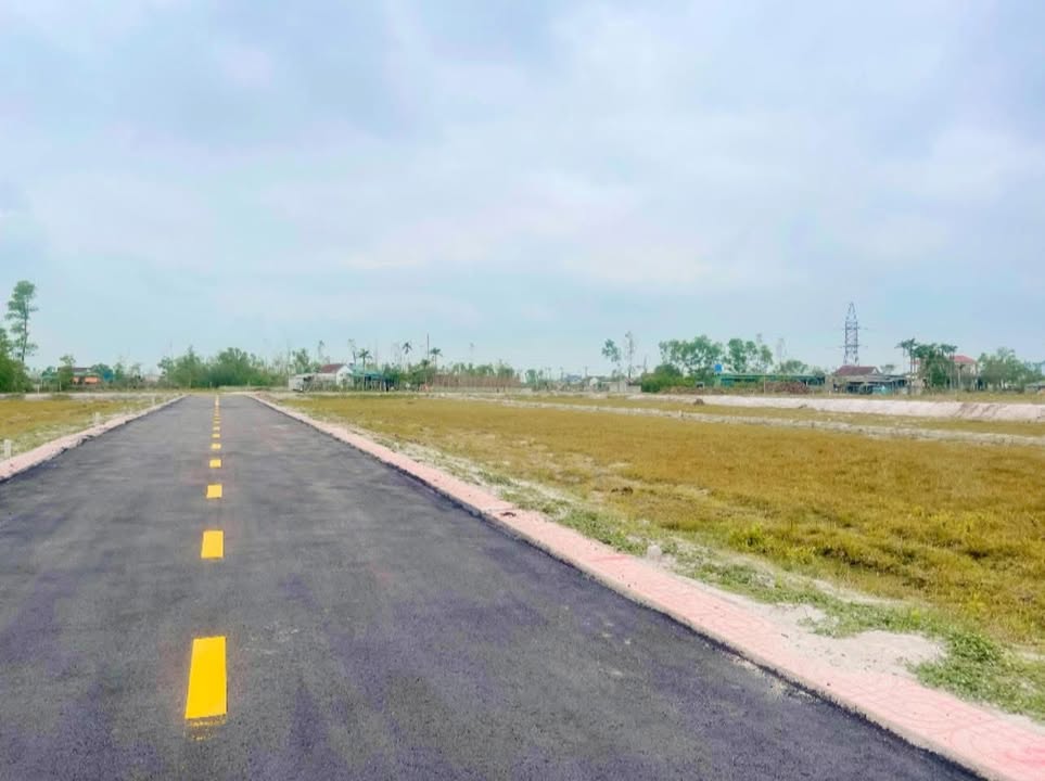 Đất nền Cẩm Trung Cẩm Xuyên 200m² giá 400 triệu - Sổ đỏ chính chủ