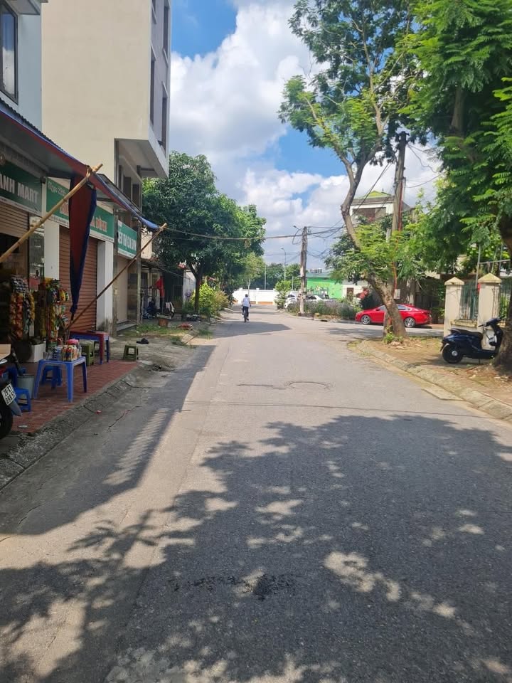 Nhà phố Vũ Đình Tụng - 92m² giá 19.2 tỷ - Sổ đỏ chính chủ, ô tô vào tận nhà!