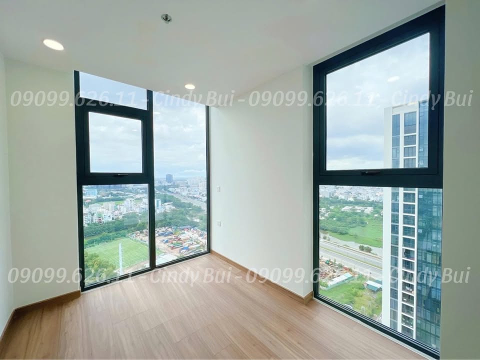 Thuê căn hộ Eco Green Quận 7 2PN 13.5 triệu - Căn góc view kính cực đẹp!