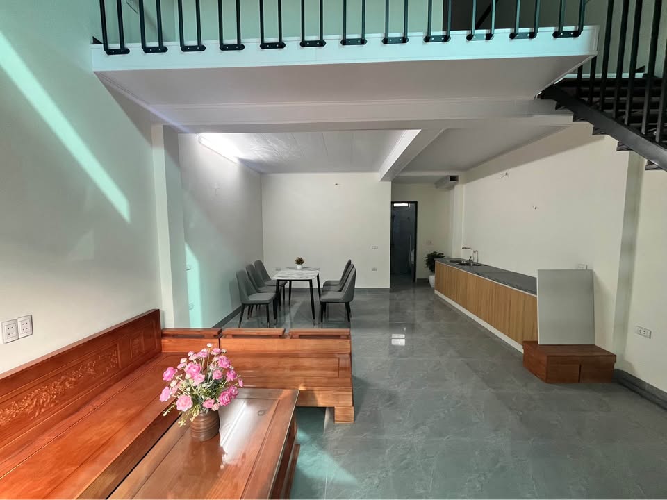 Nhà Riêng Quảng Thành 50m² Giá 1.65 Tỷ - Sẵn Sàng Ở Ngay!