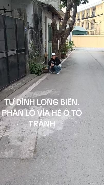 Nhà cấp 4 phố Tư Đình Long Biên 77m² giá thỏa thuận - Ô tô tránh, khu quân đội yên tĩnh