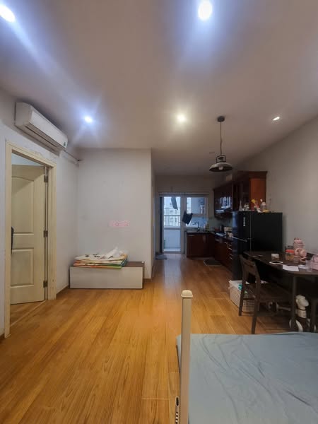 Căn hộ CT4 Xa La 53m² giá 3.3 tỷ - Ban công Đông Nam cực mát!