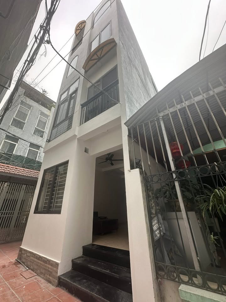 Nhà Phố Đức Giang Long Biên 44m² - Full Nội Thất, Đón Tết 2026