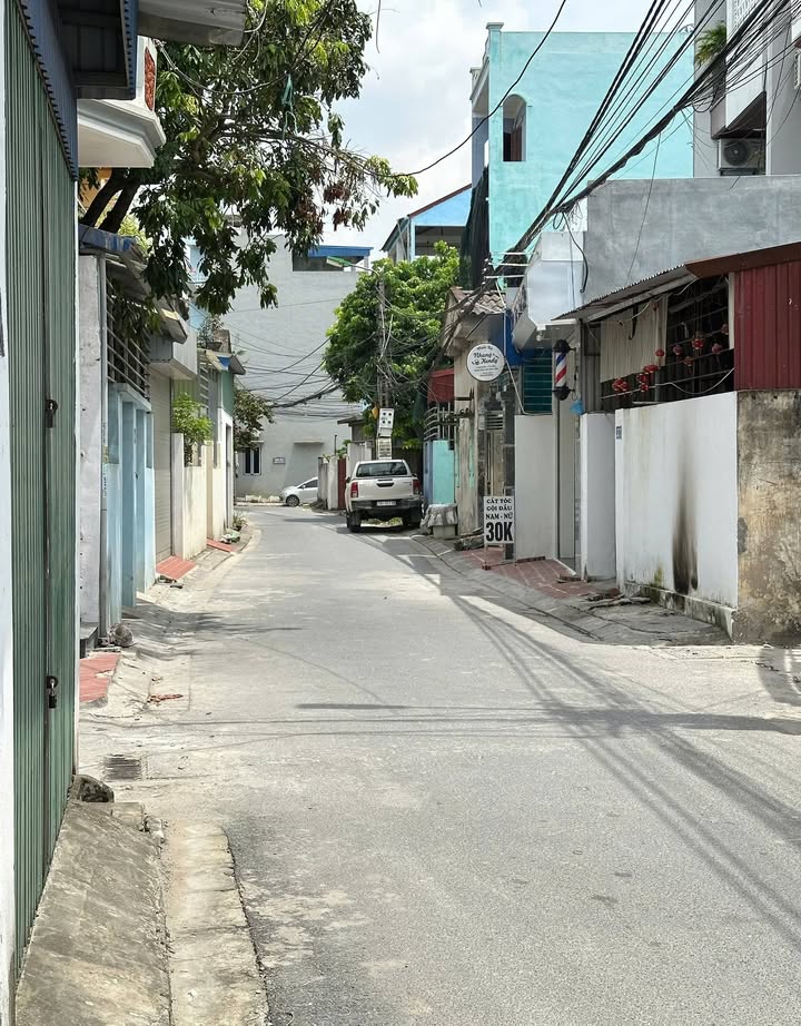 Bán nhà mặt phố Tô Hiến Thành Ninh Bình 40m² giá 2 tỷ vị trí đẹp