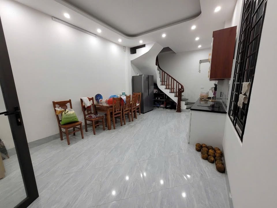 Nhà 5 tầng lô góc thôn Thượng, Cự Khê 32m² giá 4 tỷ - Đầu tư sinh lời ngay!