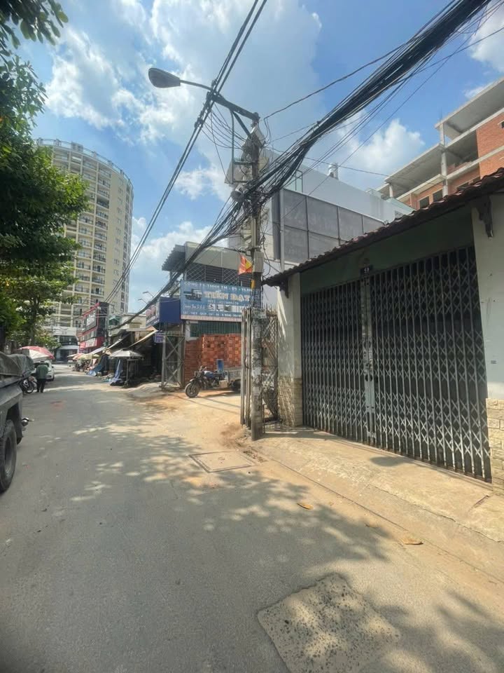 Nhà mặt tiền Tân Trụ Tân Bình 128m² 15 tỷ - Mặt tiền kinh doanh sầm uất