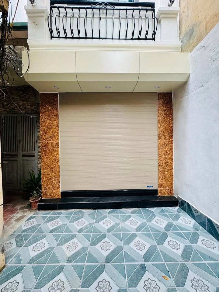 Nhà Trương Định 33m² 7.8 tỷ - Ngõ nông, 2 thoáng, ở ngay