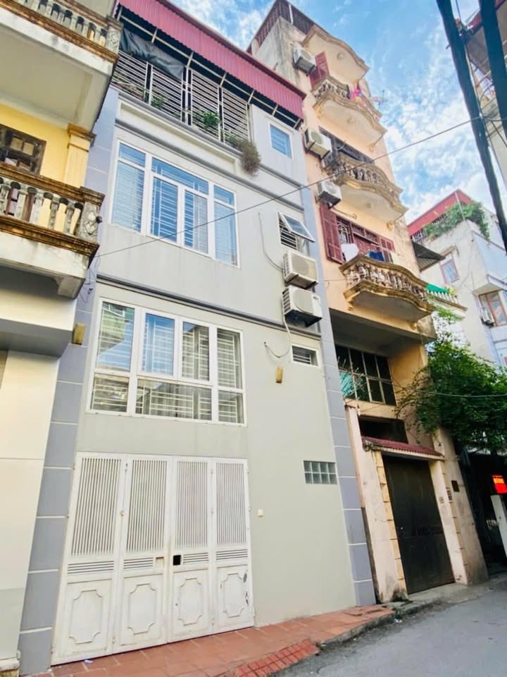 Nhà phố Doãn Kế Thiện 51m² - Ô tô đỗ cửa, chỉ 15.5 triệu/tháng!