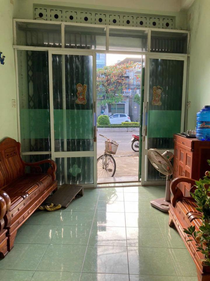 Cho thuê nhà mặt tiền Nguyễn Tất Thành Tuy Hòa 19m² - Vị trí đắc địa