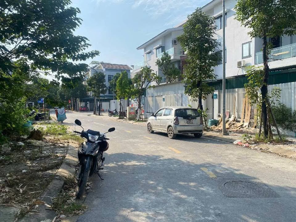 Nhà Liền Kề Viglacera Xuân Phương 75m² - Kinh Doanh - Sổ Đỏ - Giá Hời